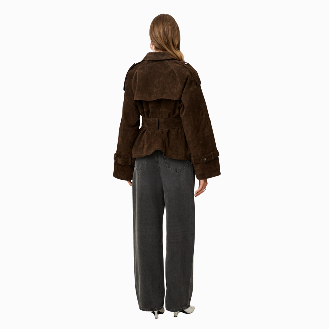 Veste Nevola